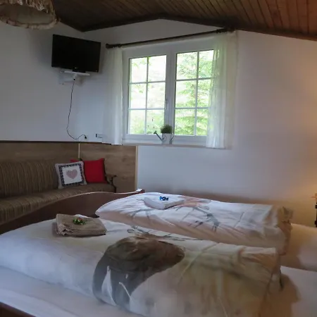 Christl Bed & Breakfast *